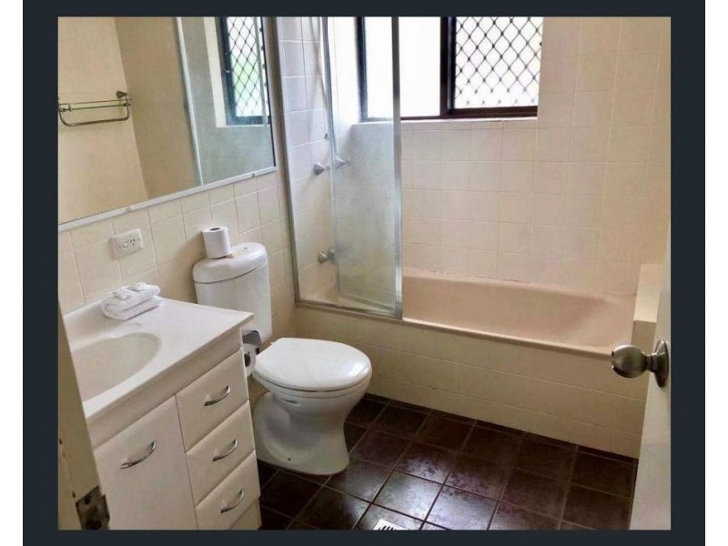 2/219 Surf Parade, Surfers Paradise QLD 4217