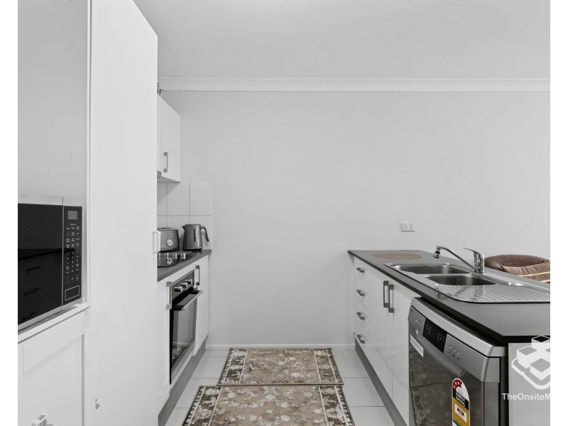 31/11 Portia Street, Kingston QLD 4114