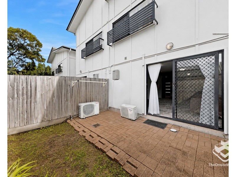 31/11 Portia Street, Kingston QLD 4114