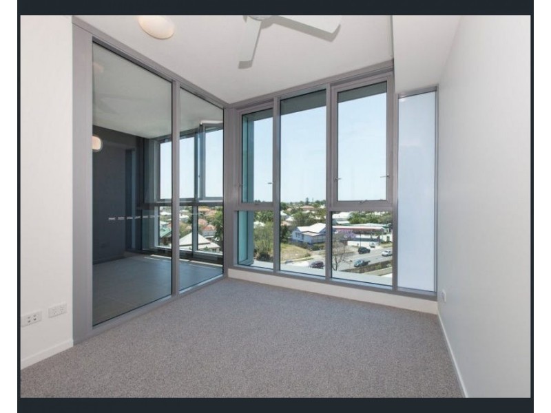 31505/2 Harbor road, Hamilton QLD 4007