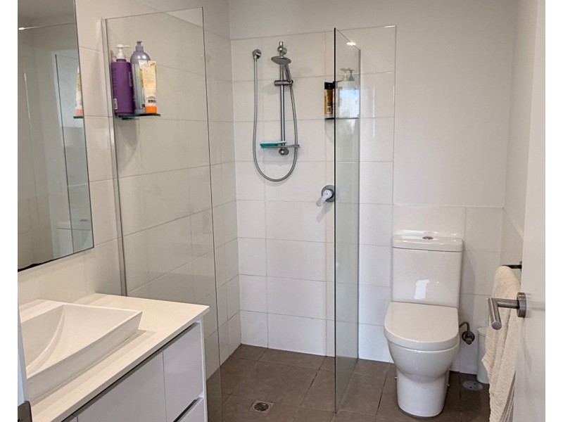 ID:21182983/1-7 Waterford Court Waterford Court, Bundall QLD 4217