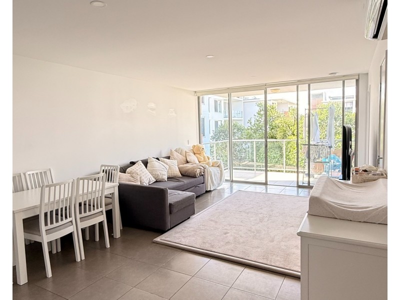 ID:21182983/1-7 Waterford Court Waterford Court, Bundall QLD 4217