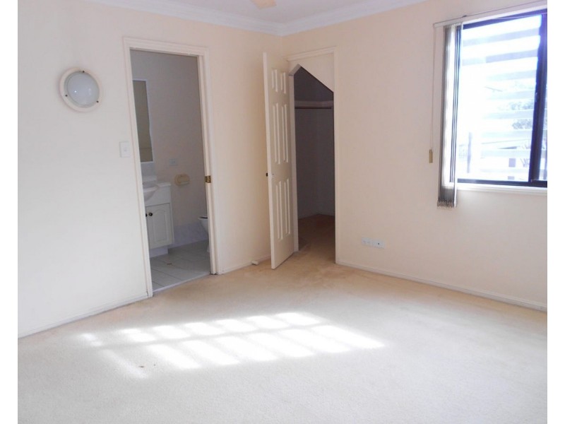 3/50 Durham Street, St Lucia QLD 4067