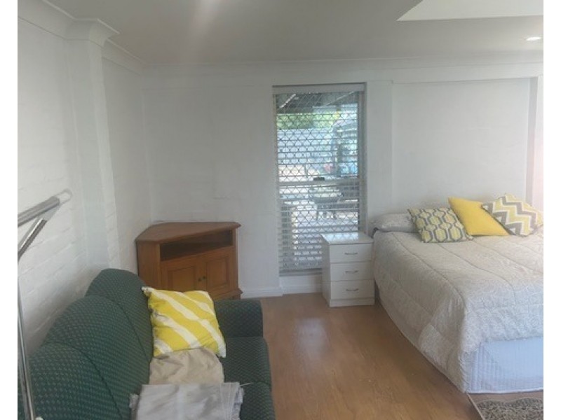 ID:21183008/2 Noella Court, Bundall QLD 4217