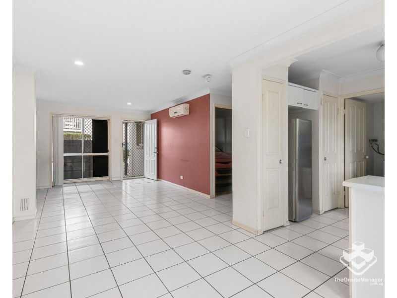 ID:21183028/210 Government Road, Forest Lake QLD 4078
