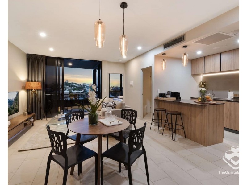 1B/27 Commercial Road, Newstead QLD 4006
