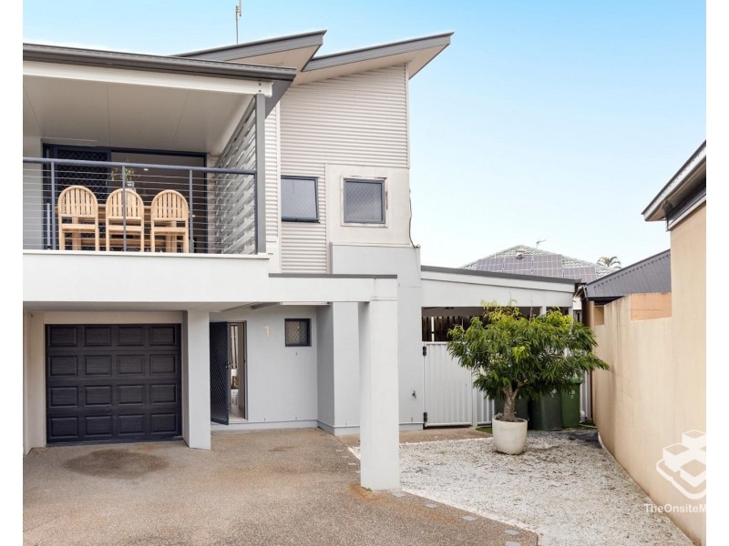 1/2 Palma Crescent, Varsity Lakes QLD 4227