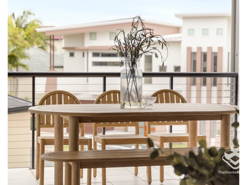1/2 Palma Crescent, Varsity Lakes QLD 4227