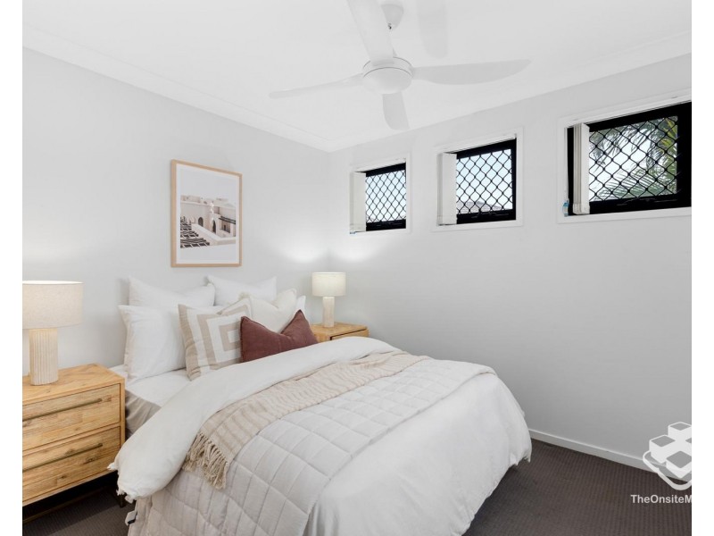 1/2 Palma Crescent, Varsity Lakes QLD 4227