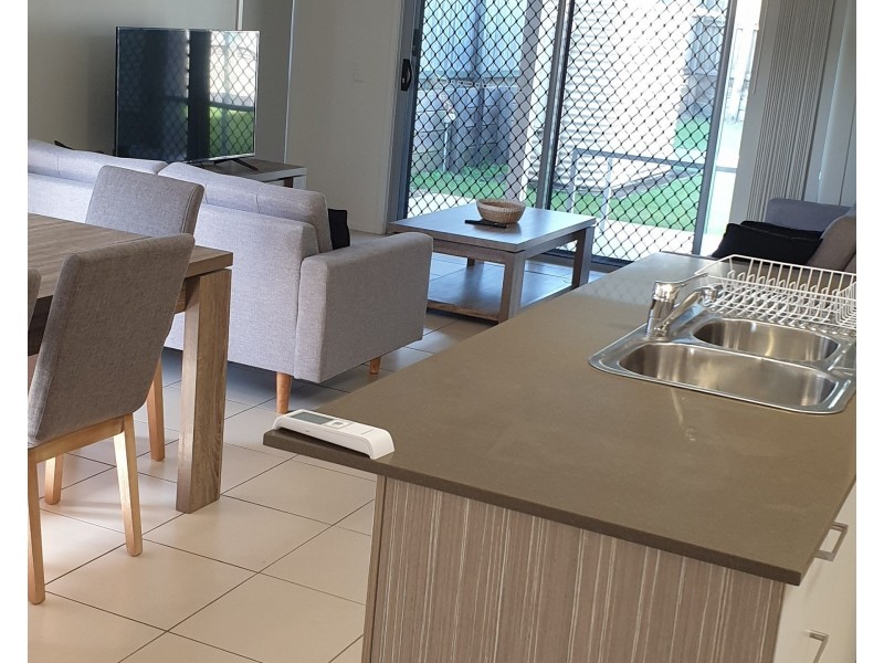 ID:21183213/230 Pulgul Street, Urangan QLD 4655