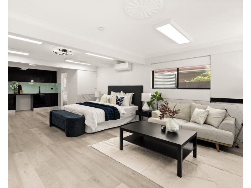 10 Cosmic Street, Robertson QLD 4109