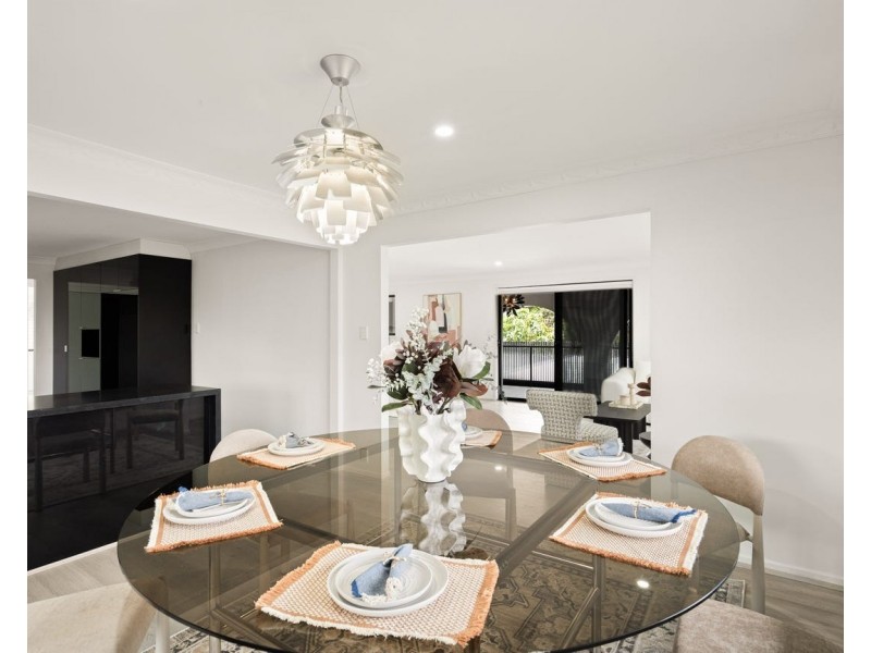10 Cosmic Street, Robertson QLD 4109