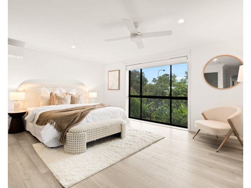 10 Cosmic Street, Robertson QLD 4109