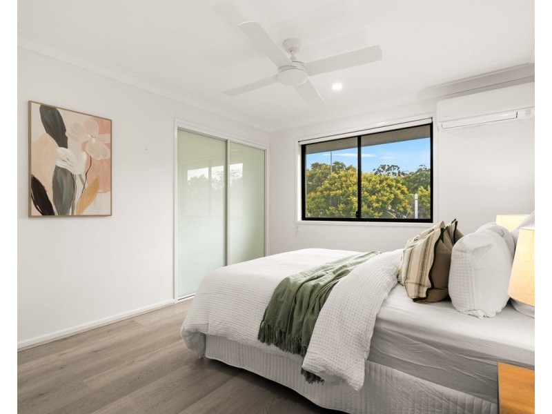 10 Cosmic Street, Robertson QLD 4109