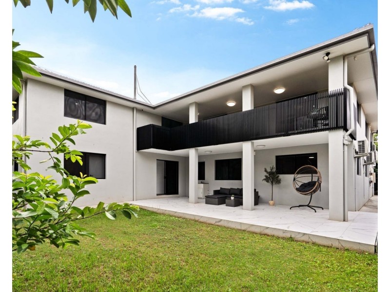 10 Cosmic Street, Robertson QLD 4109