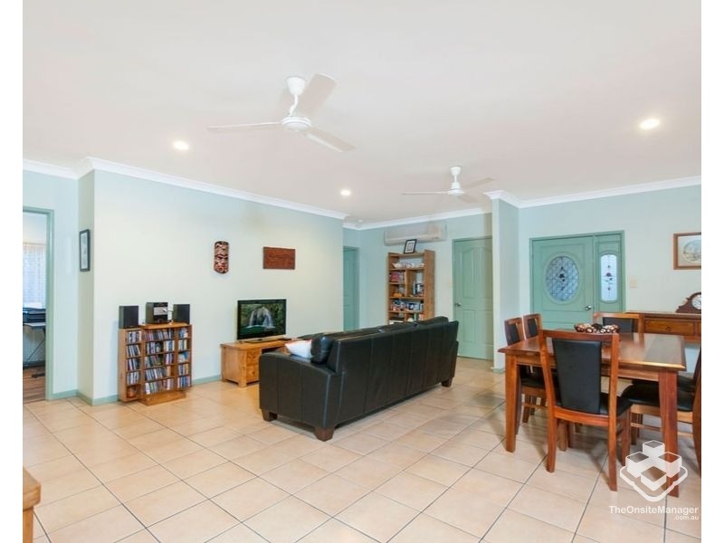 2 Russellia Street, Redlynch QLD 4870