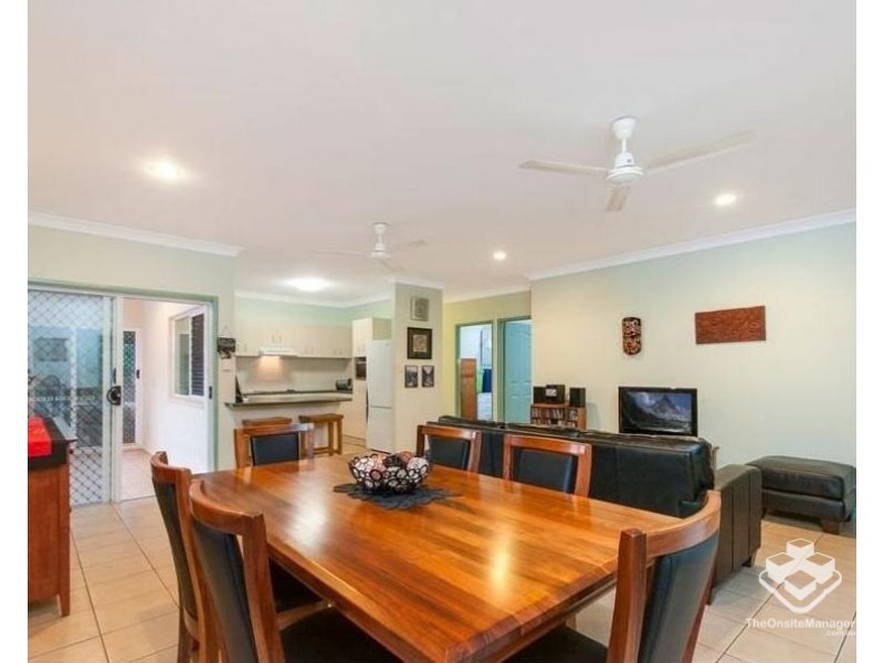 2 Russellia Street, Redlynch QLD 4870