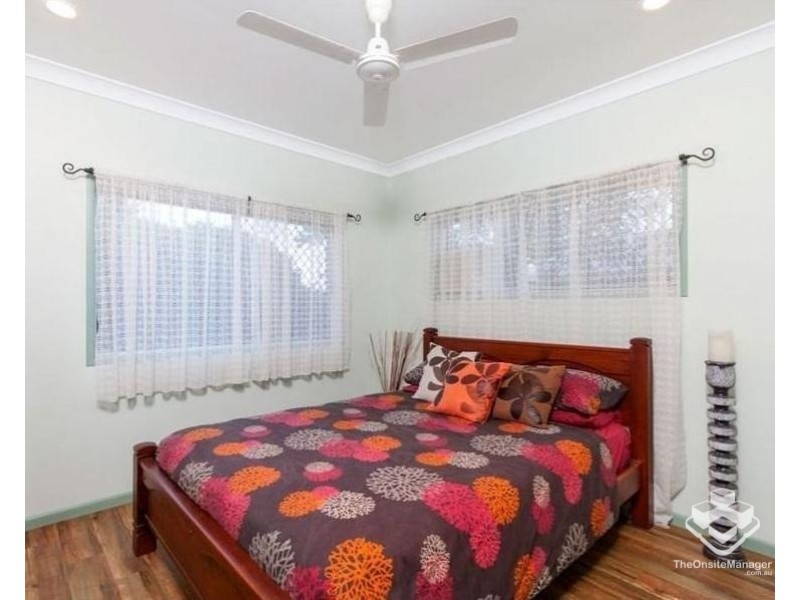 2 Russellia Street, Redlynch QLD 4870