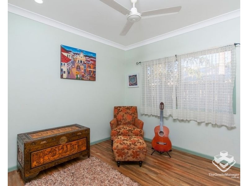 2 Russellia Street, Redlynch QLD 4870