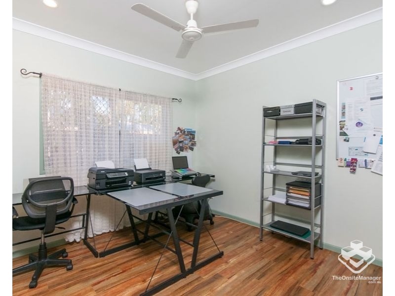 2 Russellia Street, Redlynch QLD 4870