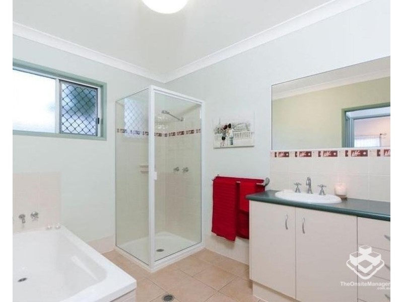 2 Russellia Street, Redlynch QLD 4870