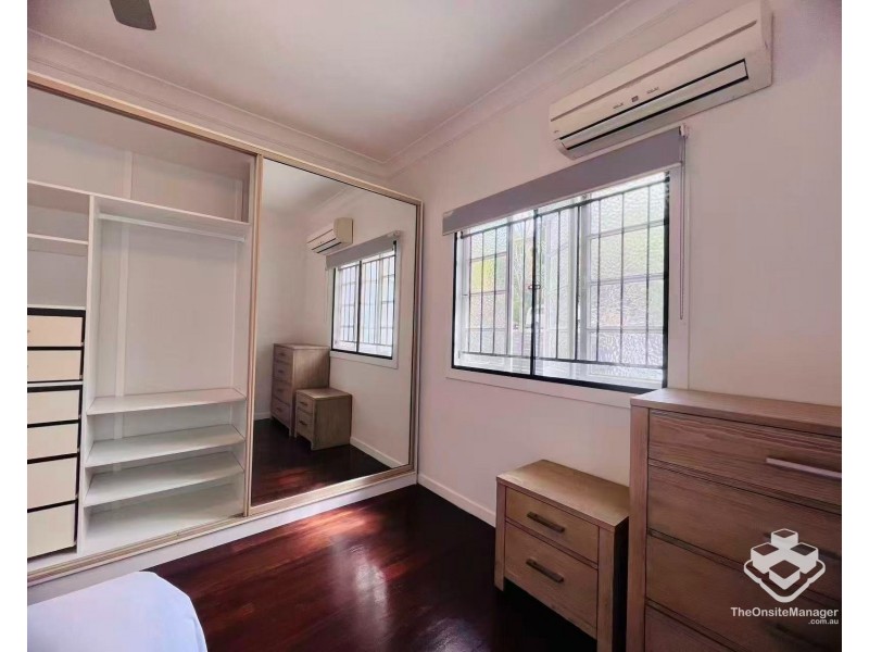 26 Rokeby Terrace, Taringa QLD 4068