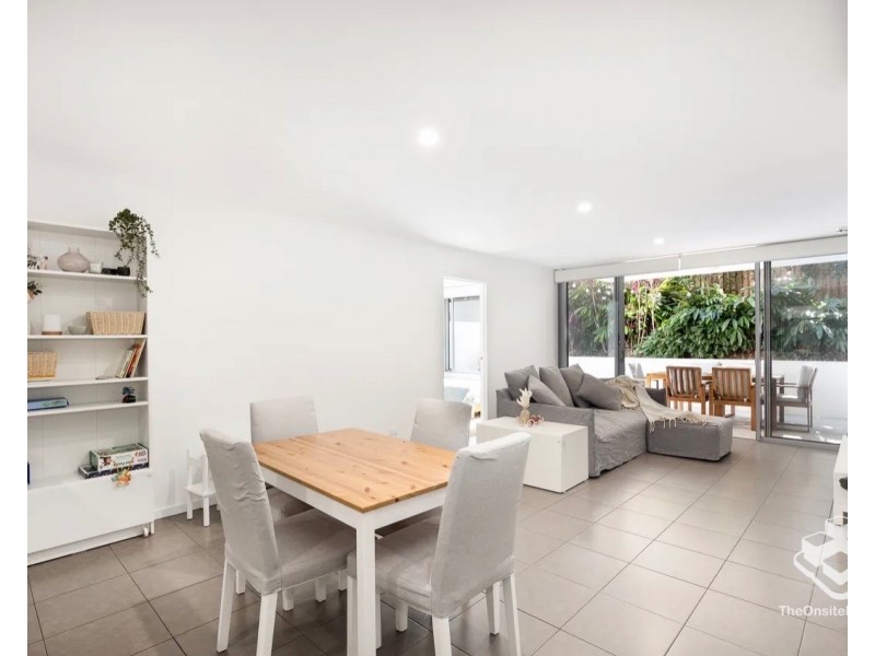 4114/1-7 Waterford Court, Bundall QLD 4217