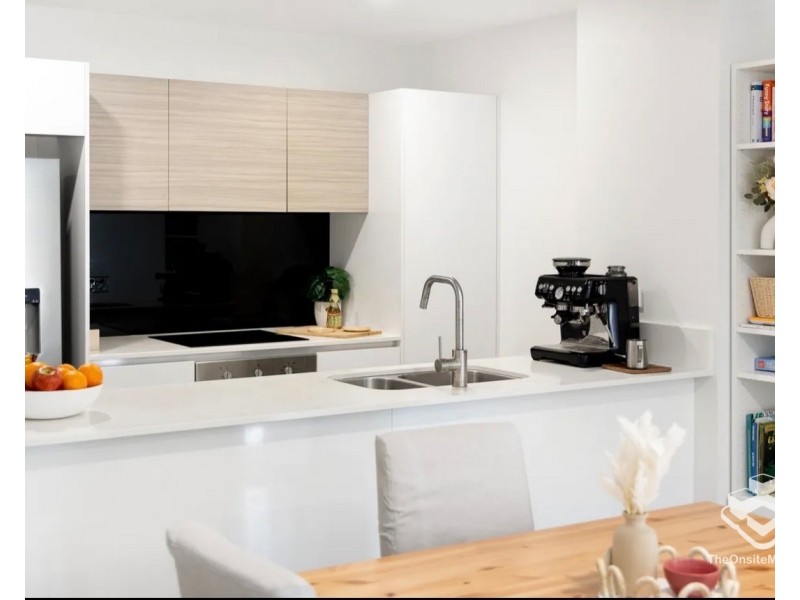 4114/1-7 Waterford Court, Bundall QLD 4217