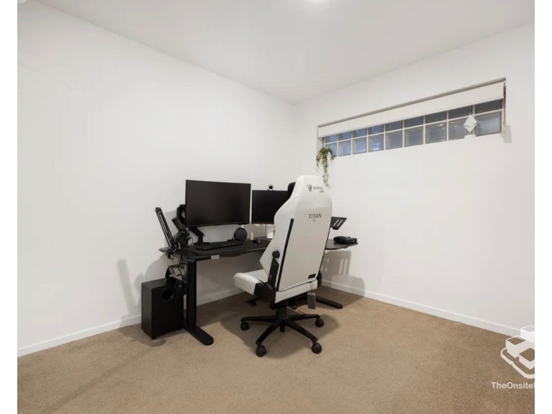 4114/1-7 Waterford Court, Bundall QLD 4217