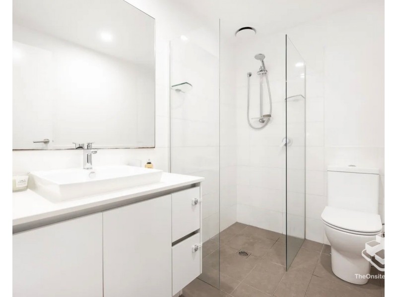 4114/1-7 Waterford Court, Bundall QLD 4217