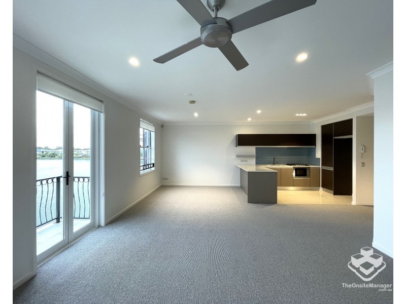 66/3030 The Boulevard, Carrara QLD 4211