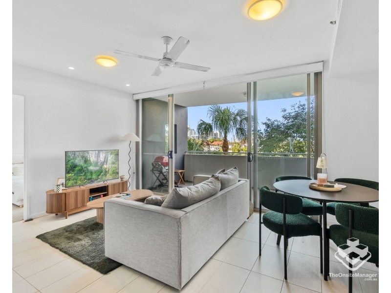 301/17 Bath Street, Labrador QLD 4215