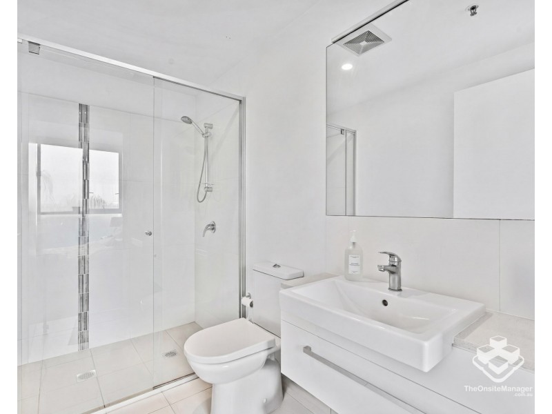 301/17 Bath Street, Labrador QLD 4215