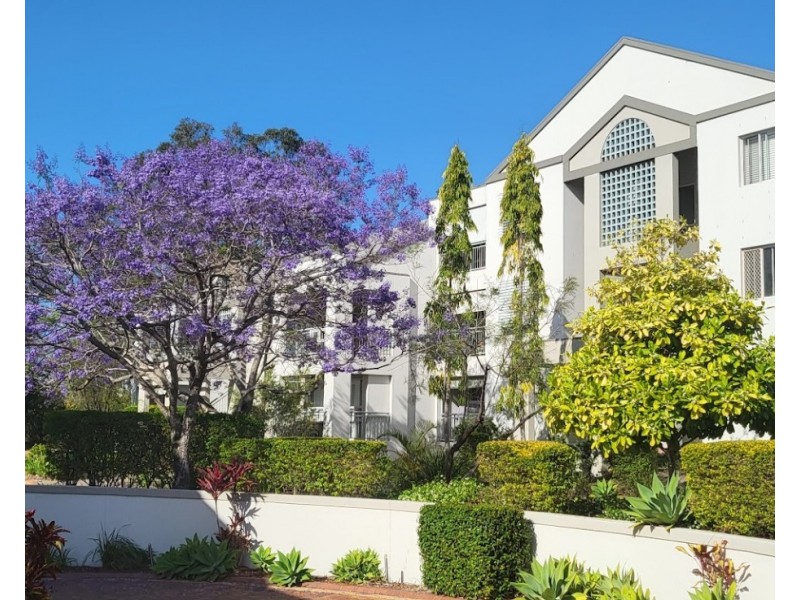 17/76-80 Chichester Drive, Arundel QLD 4214
