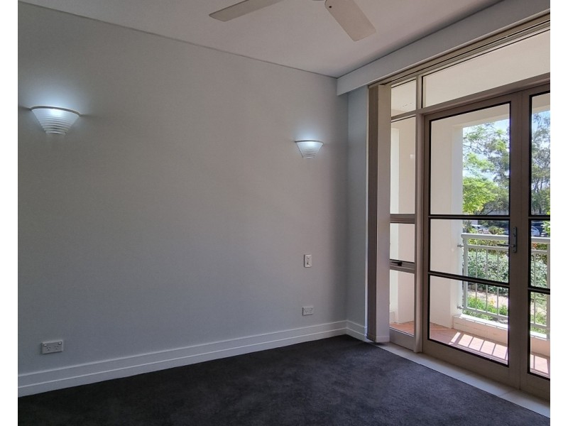 17/76-80 Chichester Drive, Arundel QLD 4214