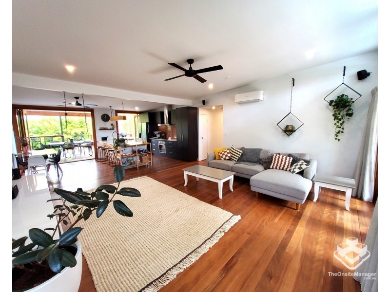 7 The Glen, Southport QLD 4215