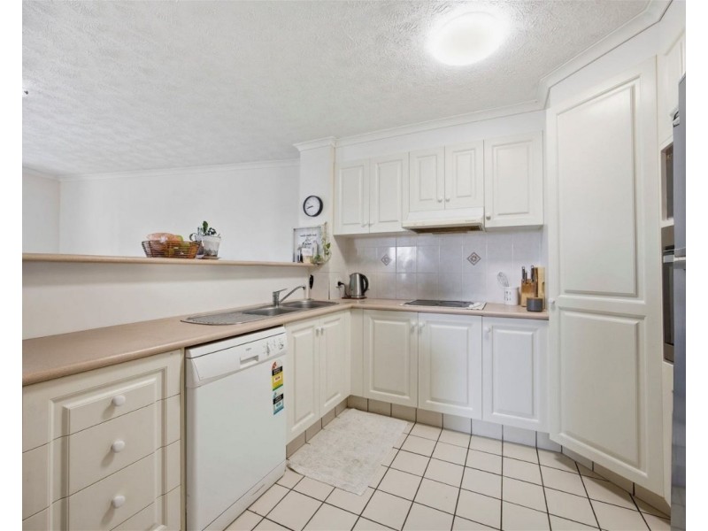ID:21183749/36 Alexandra Avenue, Mermaid Beach QLD 4218