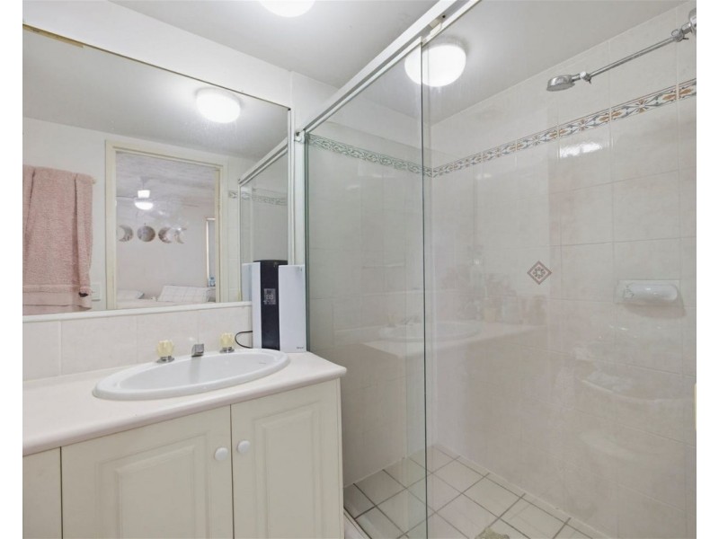 ID:21183749/36 Alexandra Avenue, Mermaid Beach QLD 4218