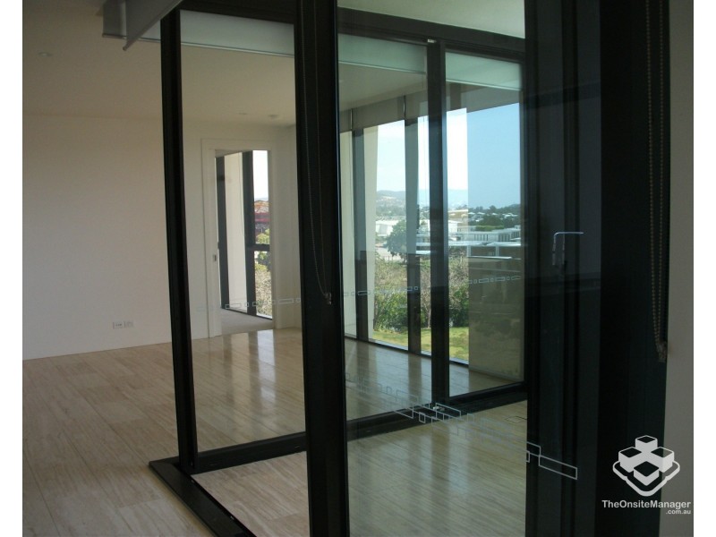 506W/1 Marina Drive, Benowa QLD 4217