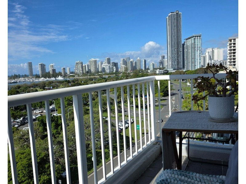 ID:21183879/30 Marine Parade, Southport QLD 4215