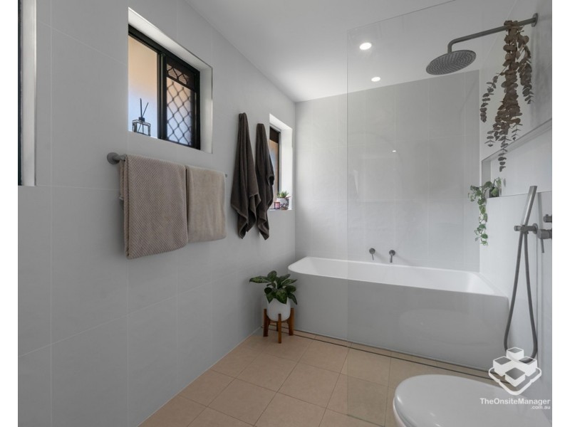 20 Beaufront Place, Forest Lake QLD 4078