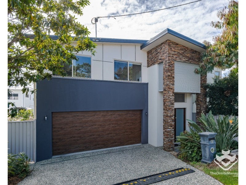 85 Pohlman Street, Southport QLD 4215
