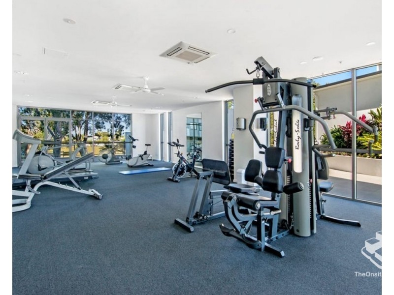 ID:21184009/388 Marine Parade, Labrador QLD 4215