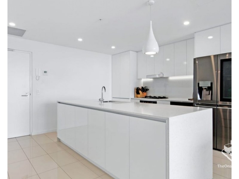 ID:21184009/388 Marine Parade, Labrador QLD 4215