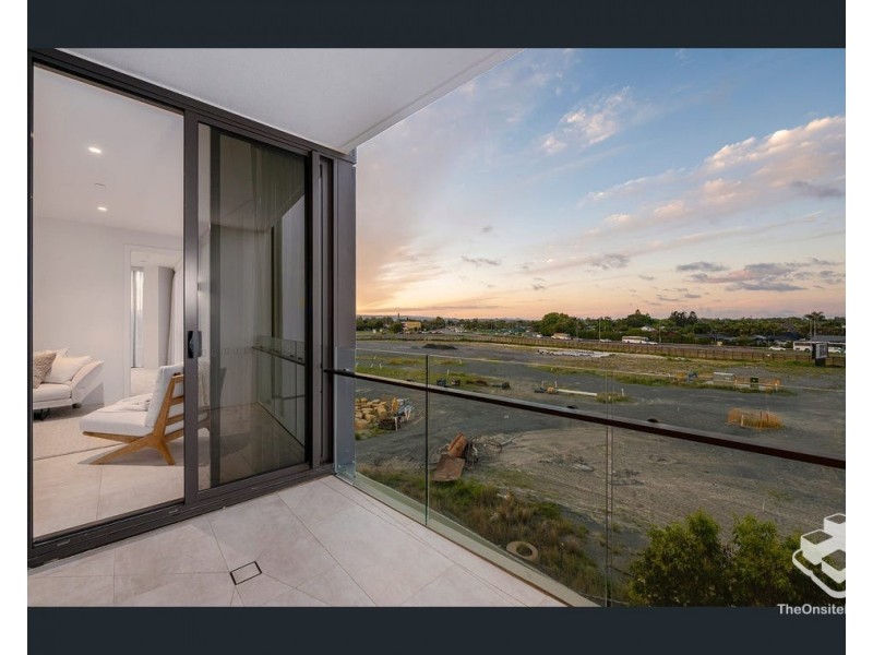ID:21184029/2 The Lanes Boulevard, Mermaid Waters QLD 4218