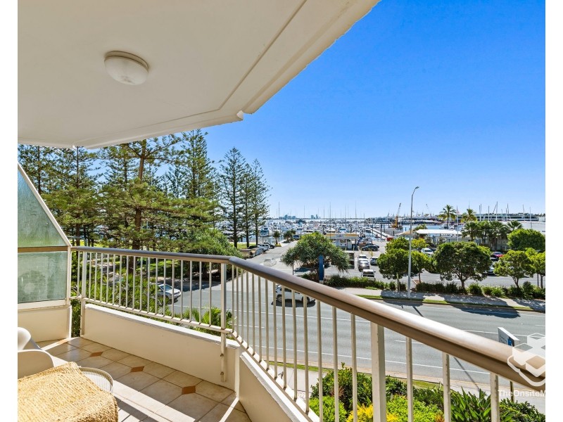 ID:21184039/18 MacArthur Parade, Main Beach QLD 4217