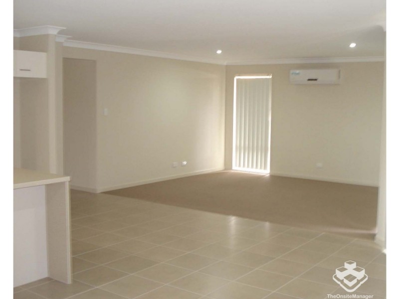 38 Valentine Circuit, Augustine Heights QLD 4300
