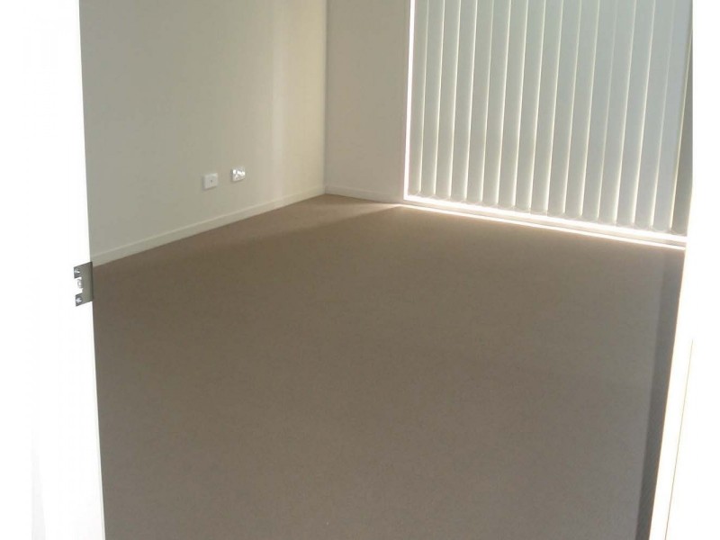 38 Valentine Circuit, Augustine Heights QLD 4300