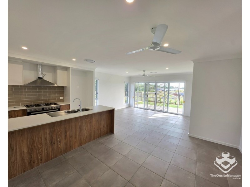 16 SAGO ROAD, Park Ridge QLD 4125