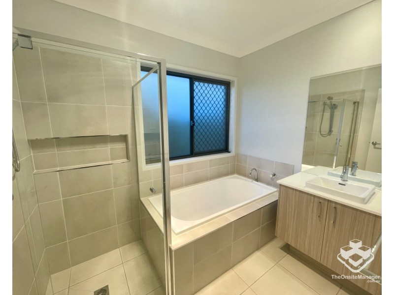 17 Shell Street, Nerang QLD 4211